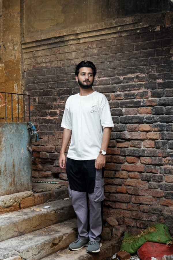 Traveller Drop Shoulder Graphic T-Shirt - Image 6