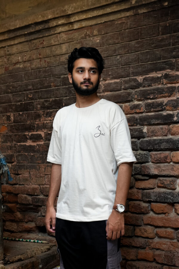 Traveller Drop Shoulder Graphic T-Shirt - Image 2